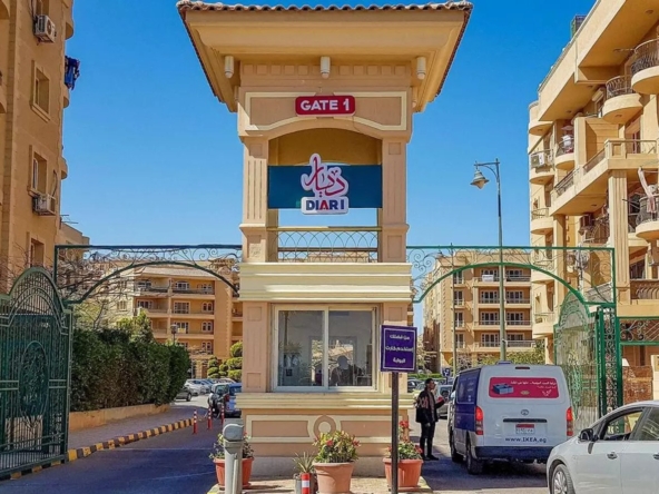 شقة للبيع كاملة التشطيب في كمبوند ديار 1