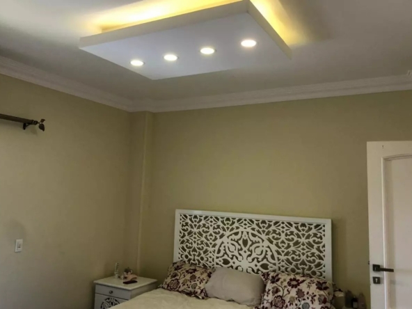 بنتهاوس نصف مفروش للبيع بالمطبخ و التكييفات