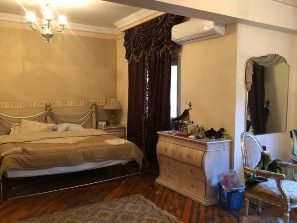 شقة دور ارضي للبيع بحديقة