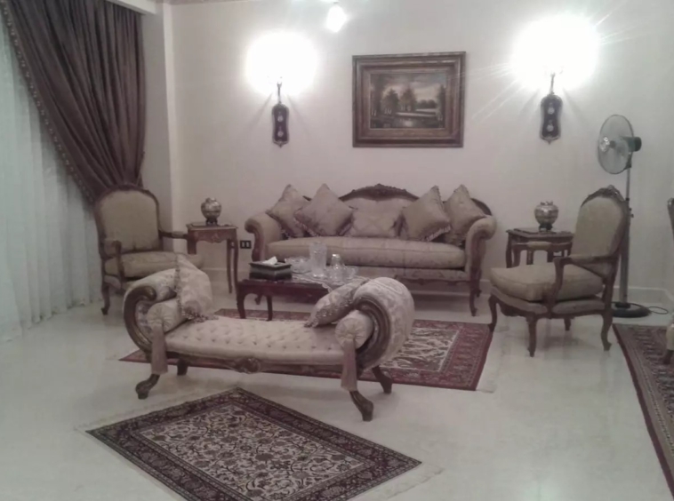 شقة للبيع 230 متر