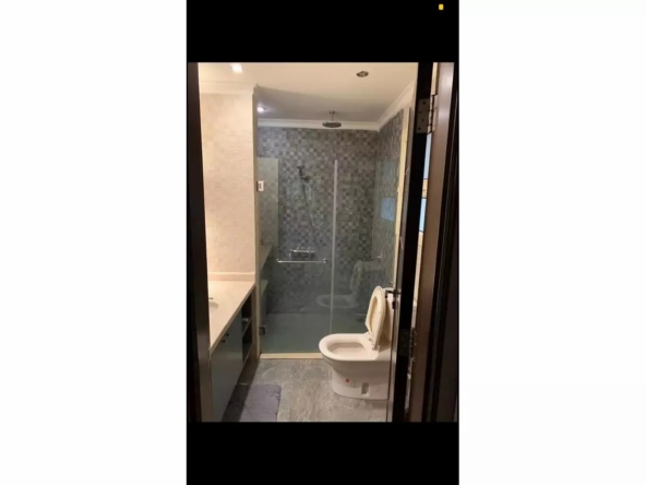 شقة للبيع بمساحة 215