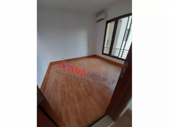 شقة للبيع فى بيفرلي هيلز 200