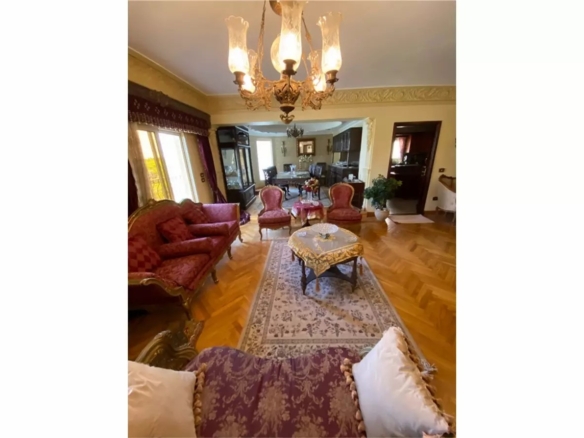 شقة للبيع فى بيفرلي هيلز المرحلة الثانية.