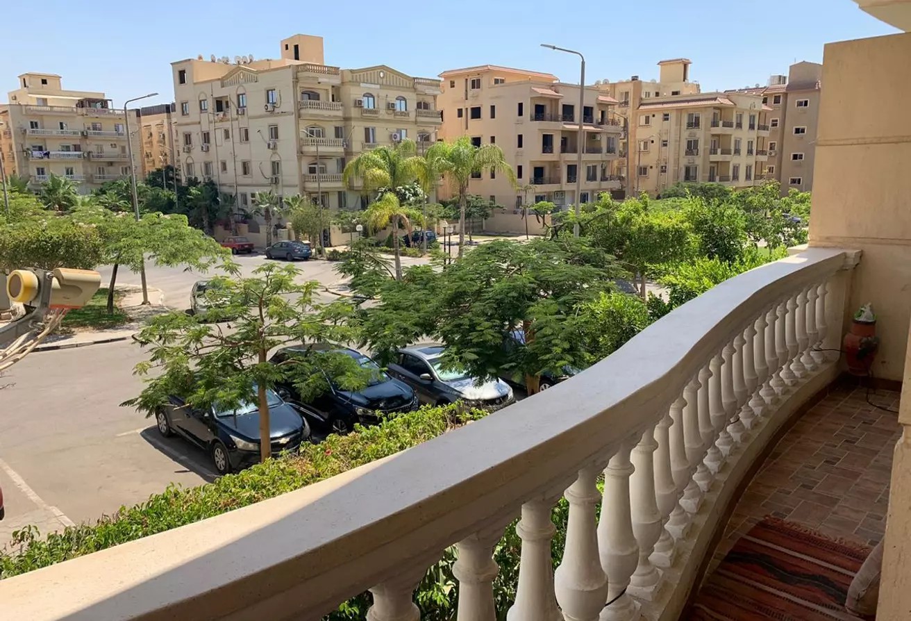 شقة للبيع فى كمبوند