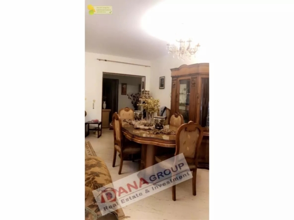 شقة للبيع مرحلة أولى بحديقة كبيرة