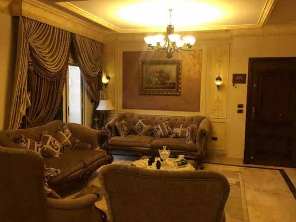 شقق للبيع في بيفرلي هيلز موقع مميز