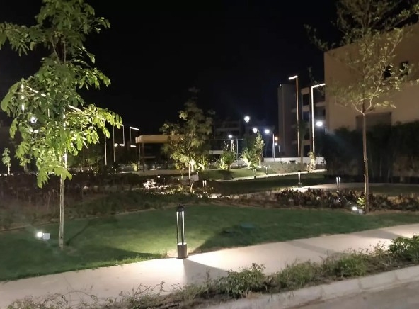 شقه في كمبوند ميدتاون 250